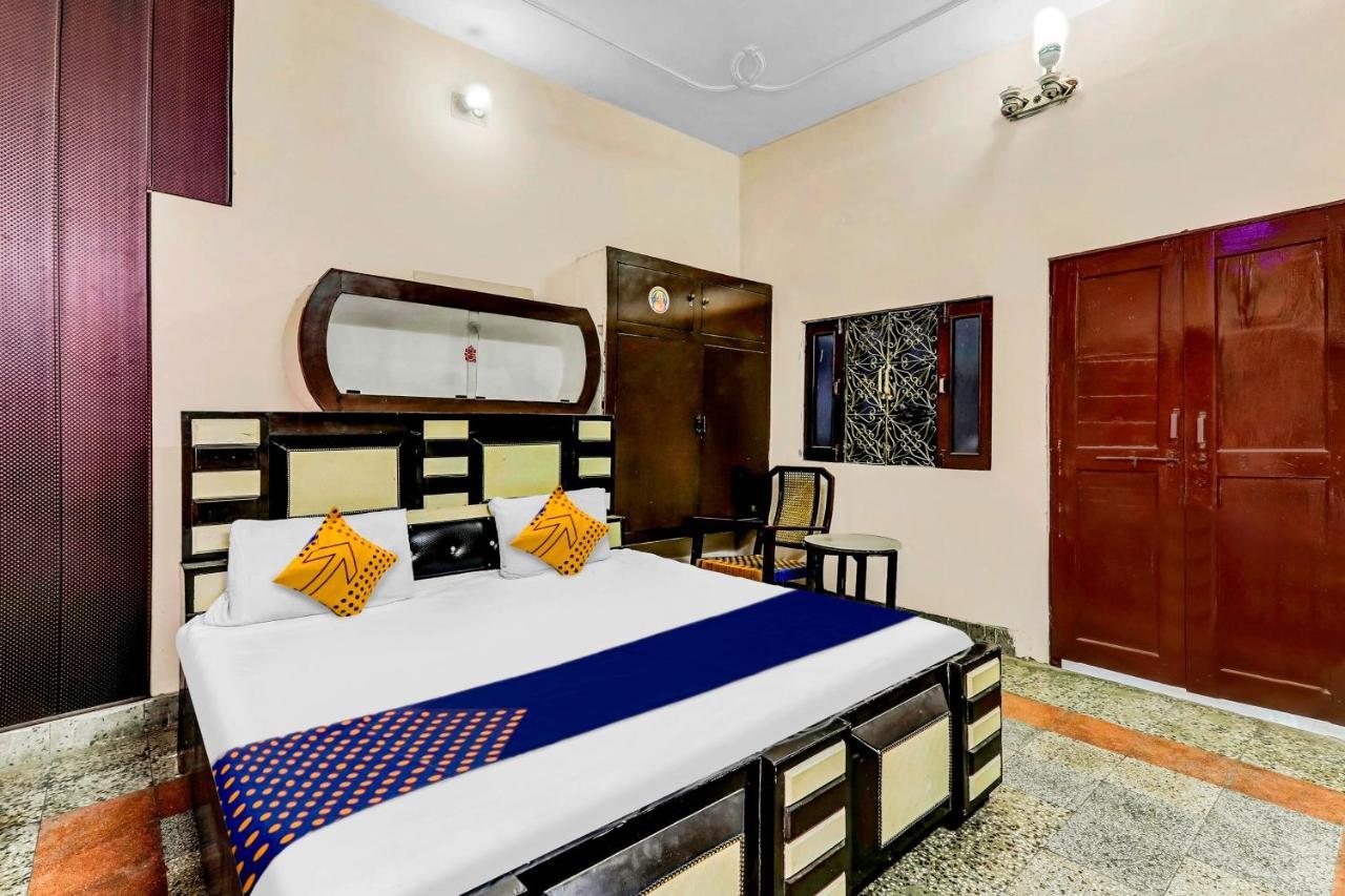 Spot On 81122 Saket Honest Hotel Ayodhya Exteriér fotografie