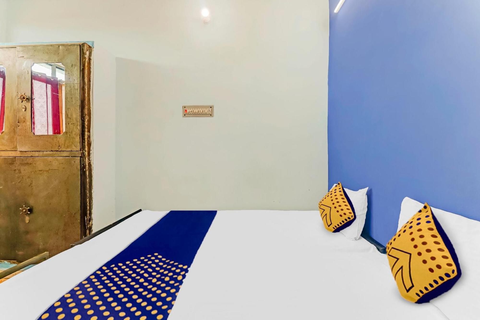 Spot On 81122 Saket Honest Hotel Ayodhya Exteriér fotografie